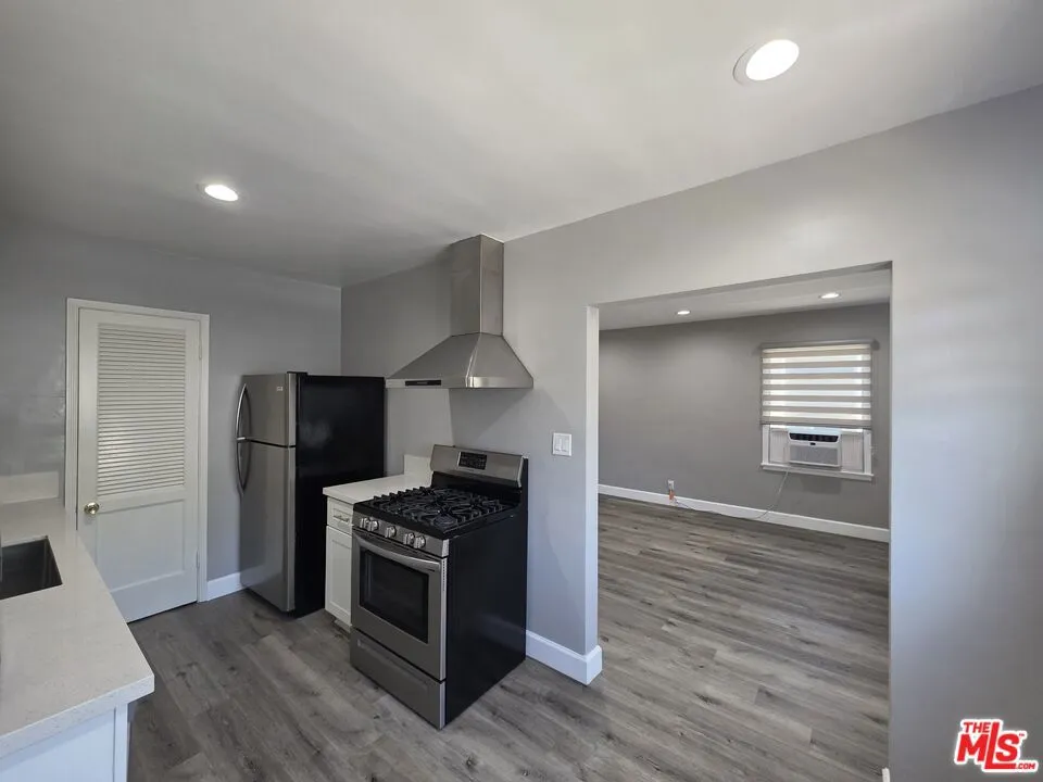 1430 Franklin Street #E Santa Monica, CA 90404