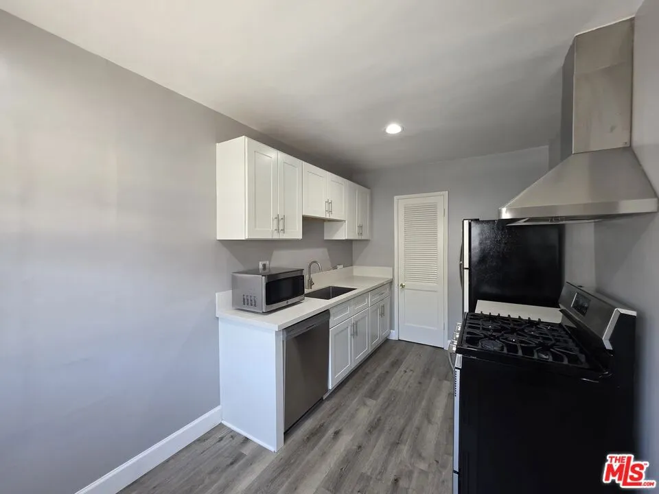 1430 Franklin Street #E Santa Monica, CA 90404
