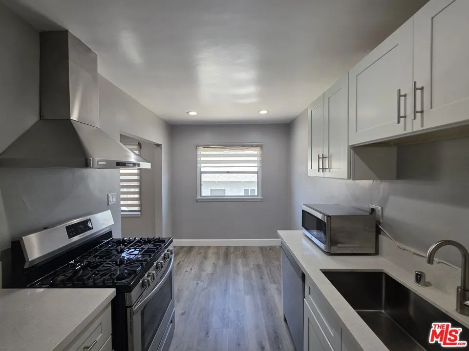 1430 Franklin Street #E Santa Monica, CA 90404