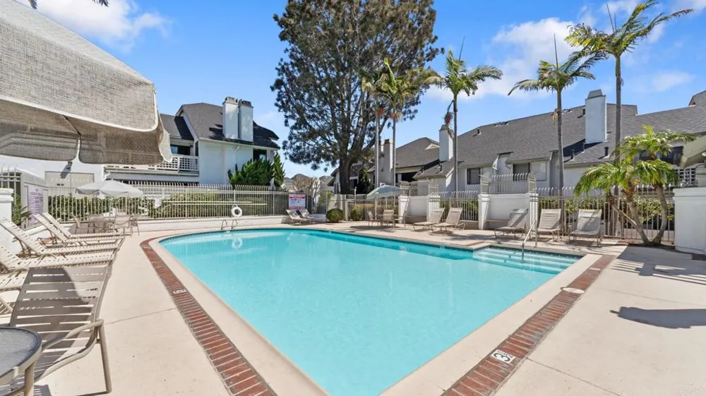532 Via De La Valle #F Solana Beach, CA 92075