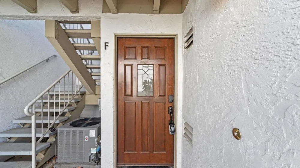 532 Via De La Valle #F Solana Beach, CA 92075
