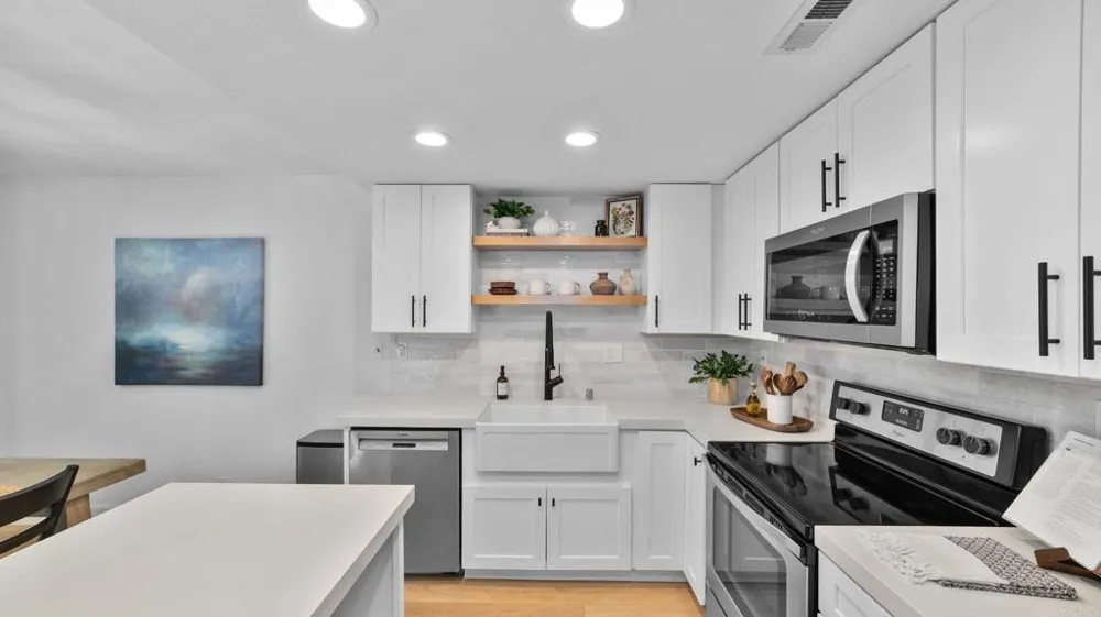 532 Via De La Valle #F Solana Beach, CA 92075