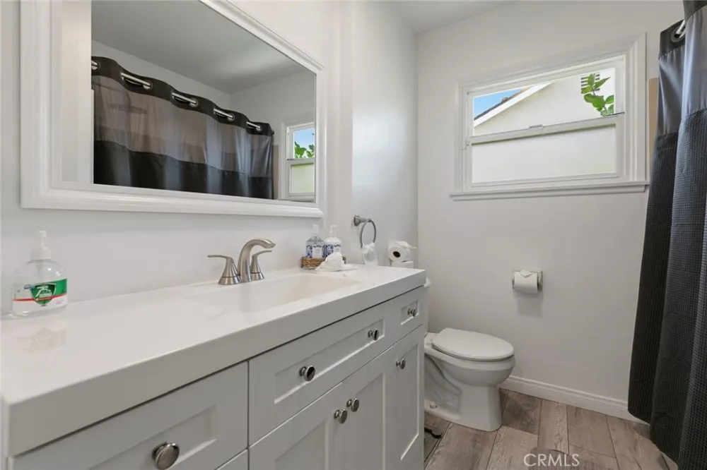 6201 Tampa Tarzana, CA 91335