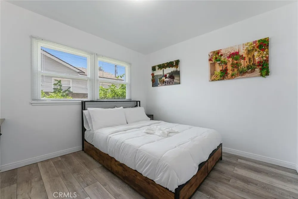 6201 Tampa Tarzana, CA 91335