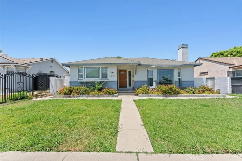 6201 Tampa Tarzana, CA 91335