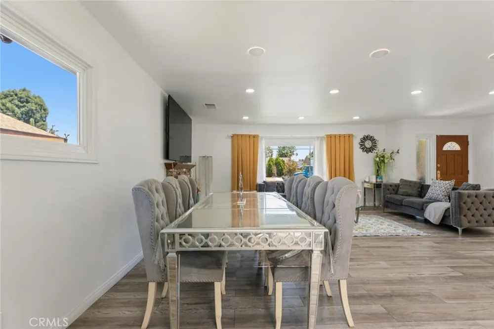 6201 Tampa Tarzana, CA 91335