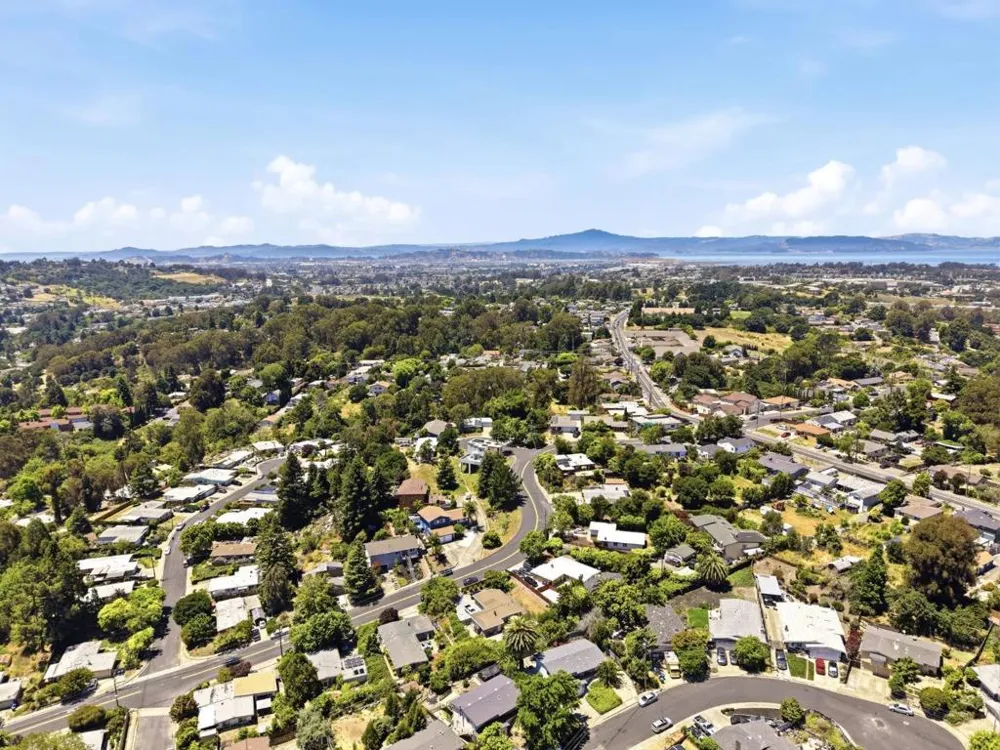 617 Pebble Drive El Sobrante, CA 94803
