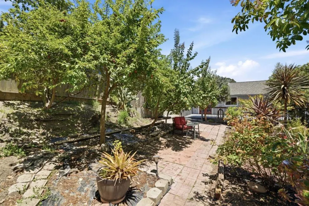617 Pebble Drive El Sobrante, CA 94803
