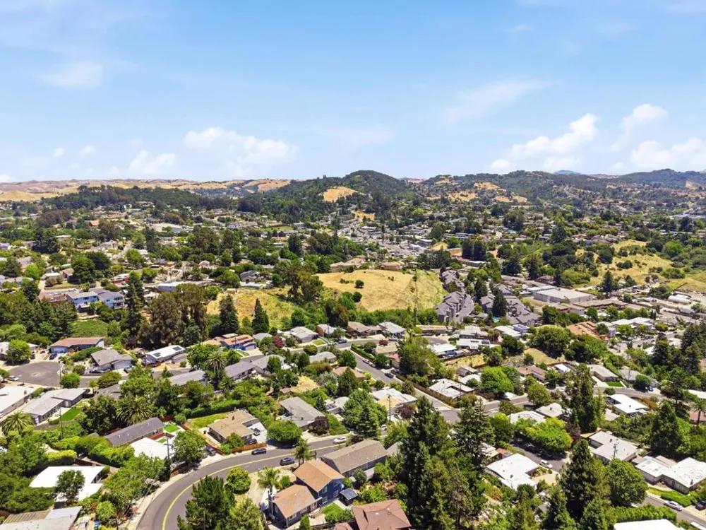 617 Pebble Drive El Sobrante, CA 94803
