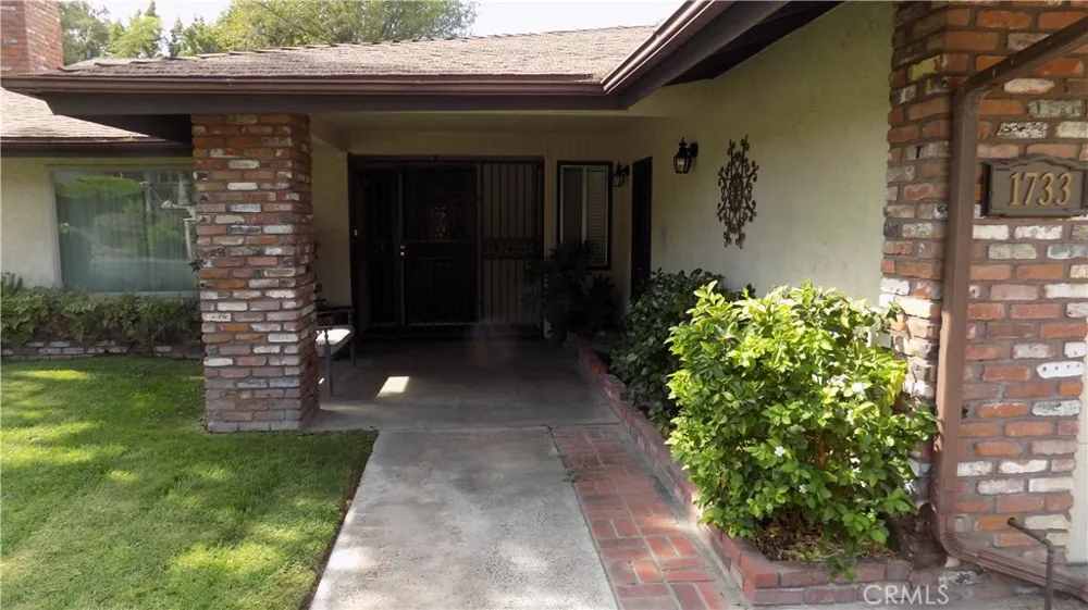 1733 Bonita Vista San Bernardino, CA 92404