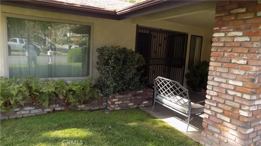 1733 Bonita Vista San Bernardino, CA 92404