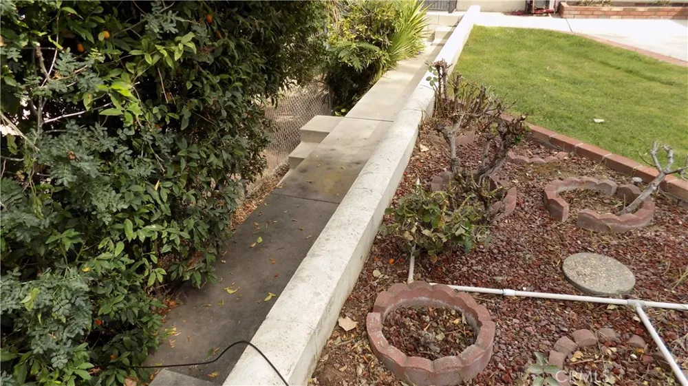 1733 Bonita Vista San Bernardino, CA 92404