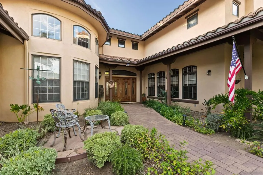 9774 Little Canyon Ln Escondido, CA 92026