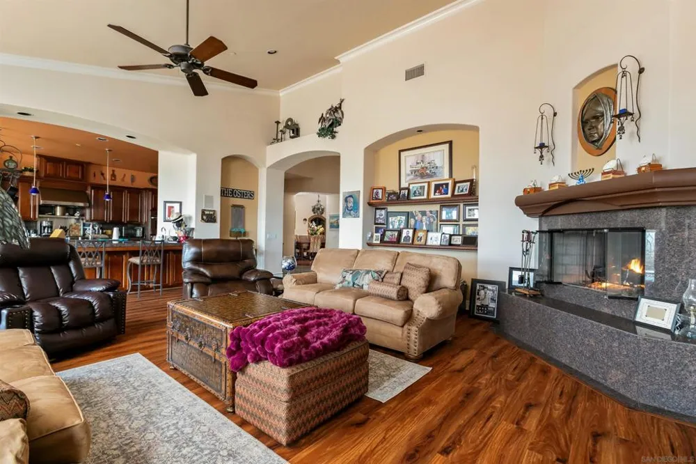 9774 Little Canyon Ln Escondido, CA 92026