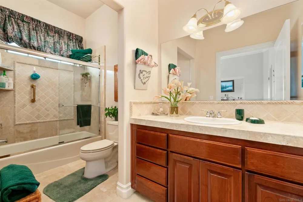 9774 Little Canyon Ln Escondido, CA 92026
