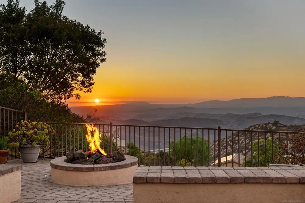 9774 Little Canyon Ln Escondido, CA 92026