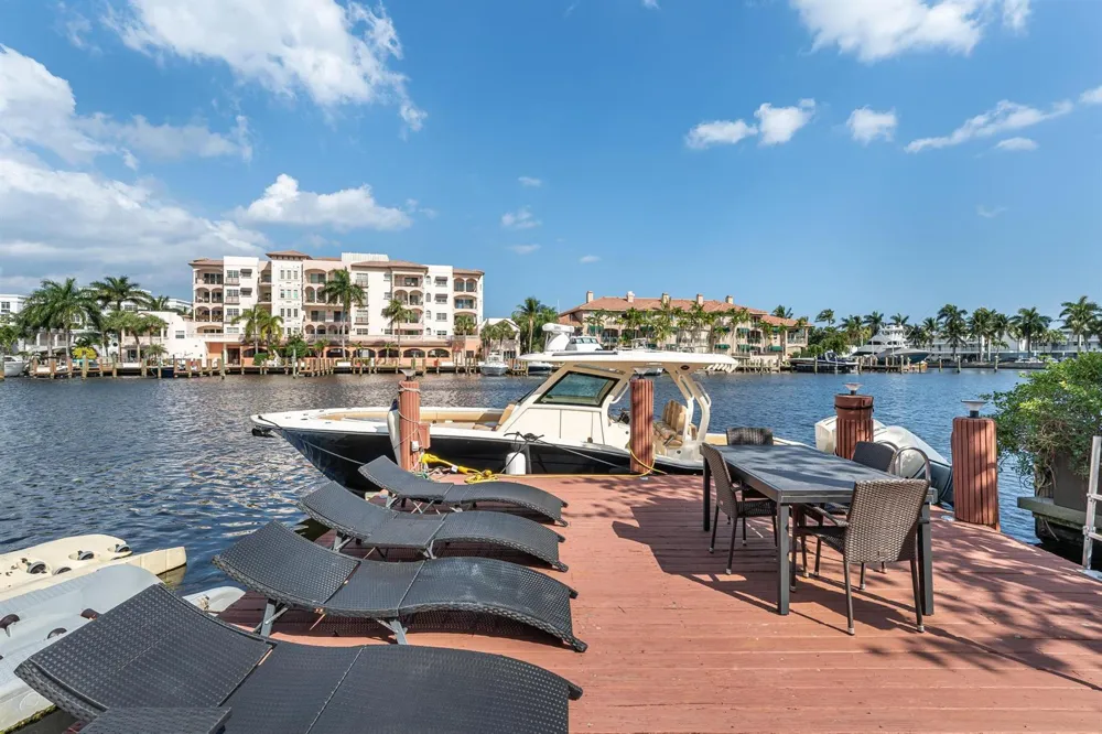 124 S GORDON ROAD Fort Lauderdale, FL 33301