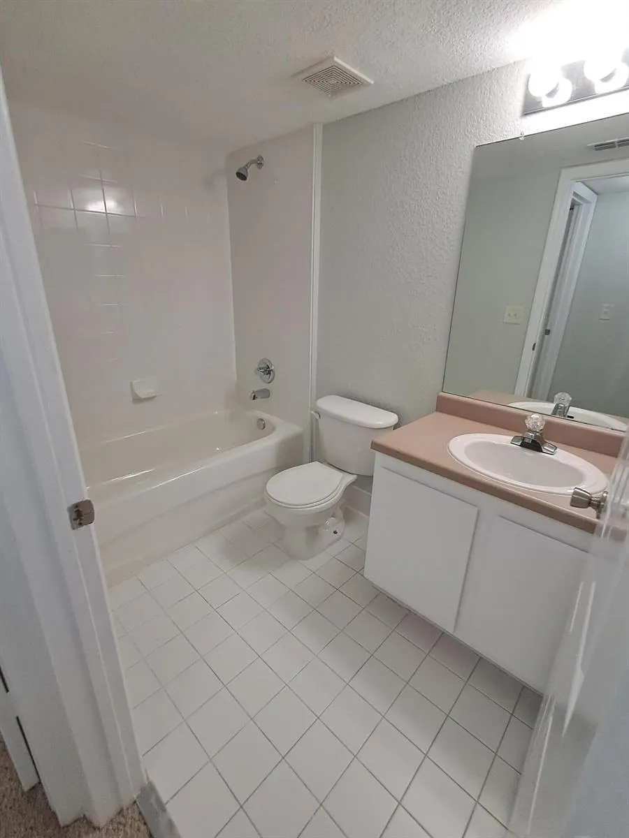 161 SW Palm Drive #204 Port St. Lucie, FL 34986