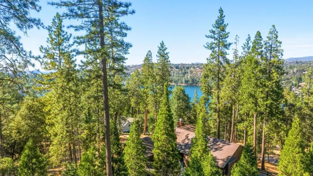 12309 Shooting Star Court Groveland, CA 95321