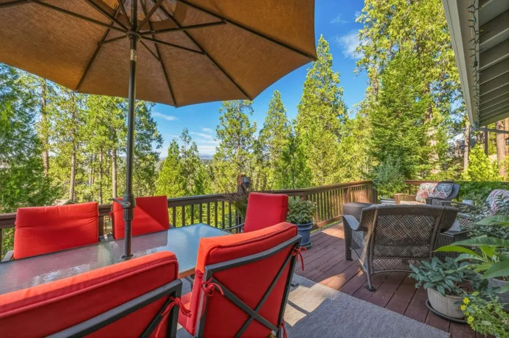 12309 Shooting Star Court Groveland, CA 95321