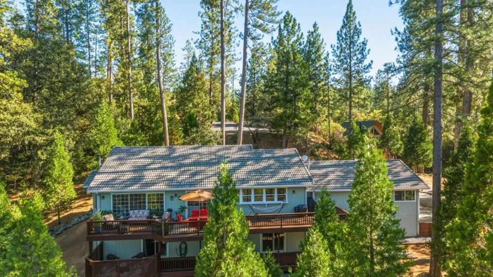 12309 Shooting Star Court Groveland, CA 95321
