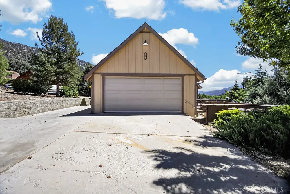 16425 Huron Pine Mountain Club, CA 93222