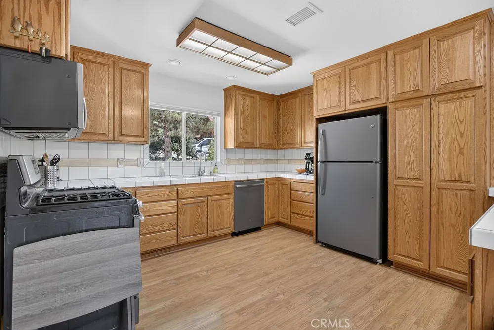 16425 Huron Pine Mountain Club, CA 93222