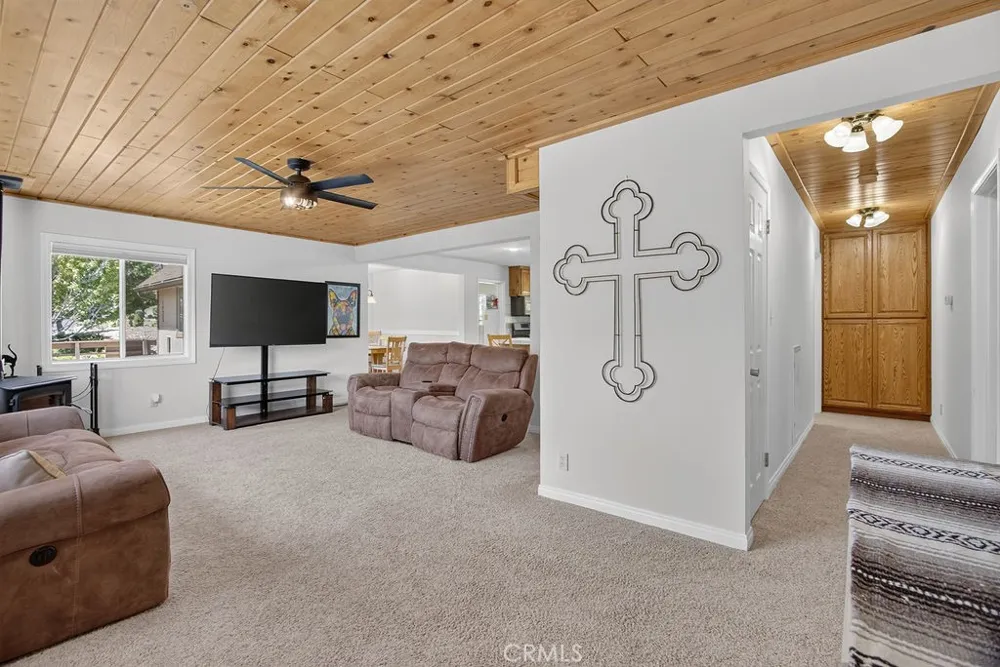 16425 Huron Pine Mountain Club, CA 93222