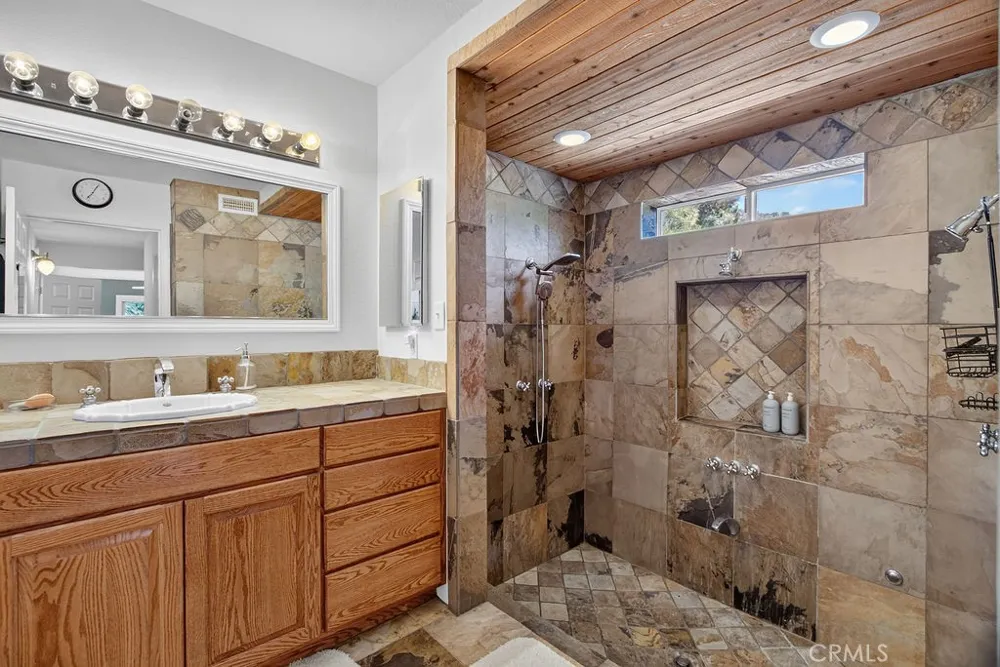 16425 Huron Pine Mountain Club, CA 93222