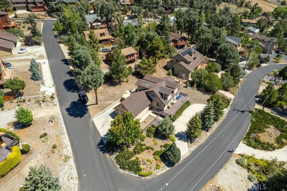16425 Huron Pine Mountain Club, CA 93222