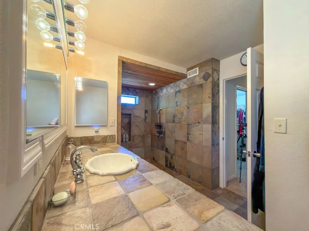 16425 Huron Pine Mountain Club, CA 93222