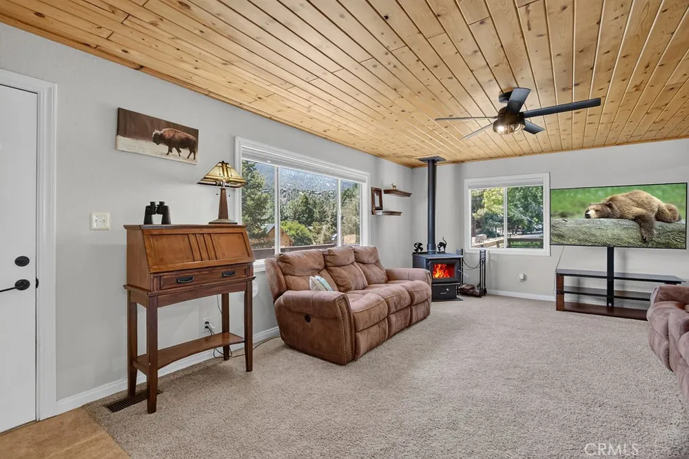 16425 Huron Pine Mountain Club, CA 93222