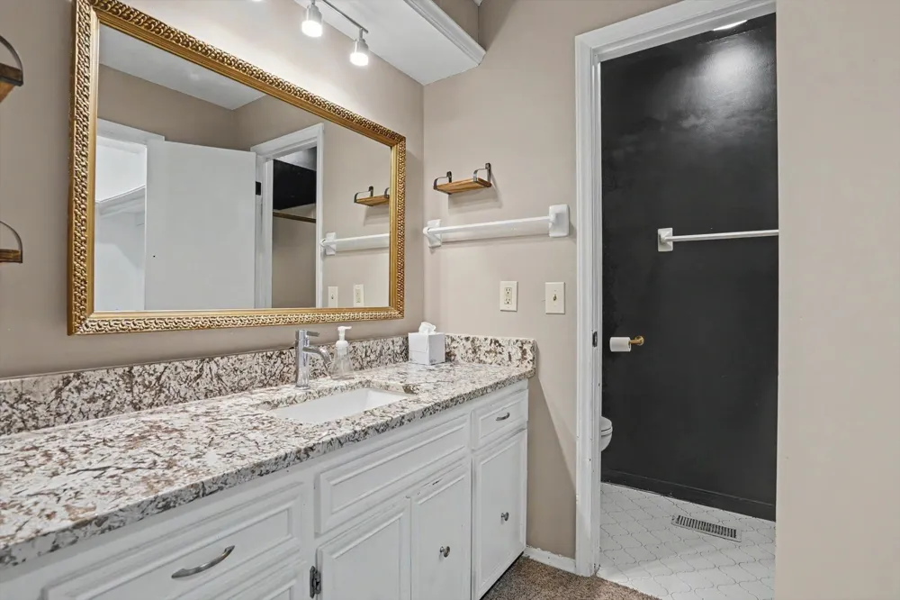 10107 E 29th Street Tulsa, OK 74129