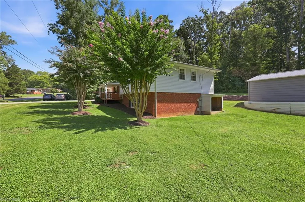 484 Newbern Avenue Asheboro, NC 27205