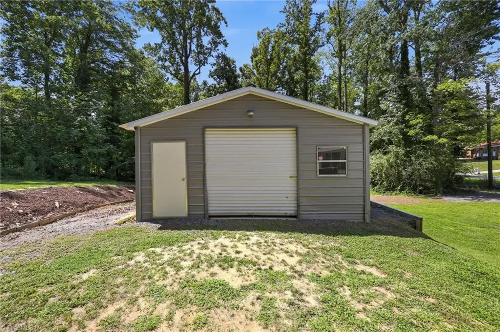 484 Newbern Avenue Asheboro, NC 27205