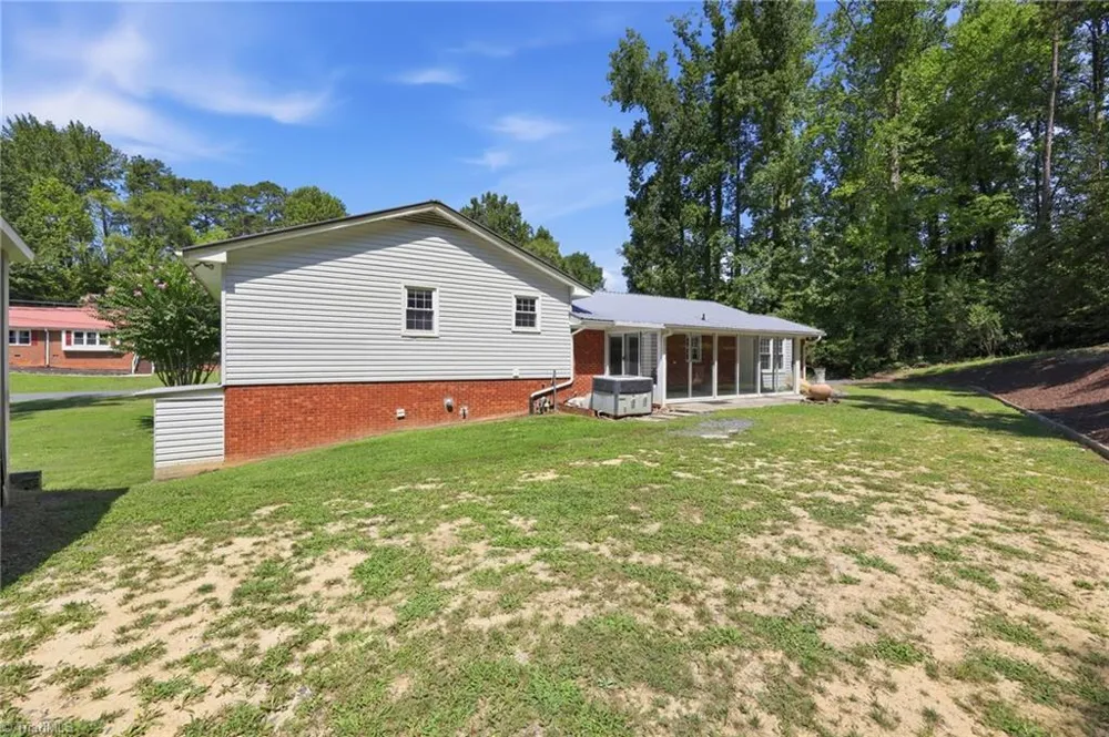 484 Newbern Avenue Asheboro, NC 27205