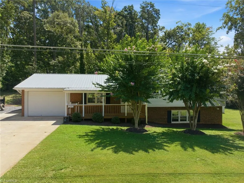 484 Newbern Avenue Asheboro, NC 27205