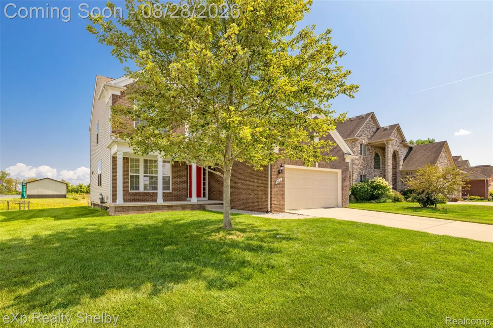 56626 Leeds Lane Macomb Township, MI 48042