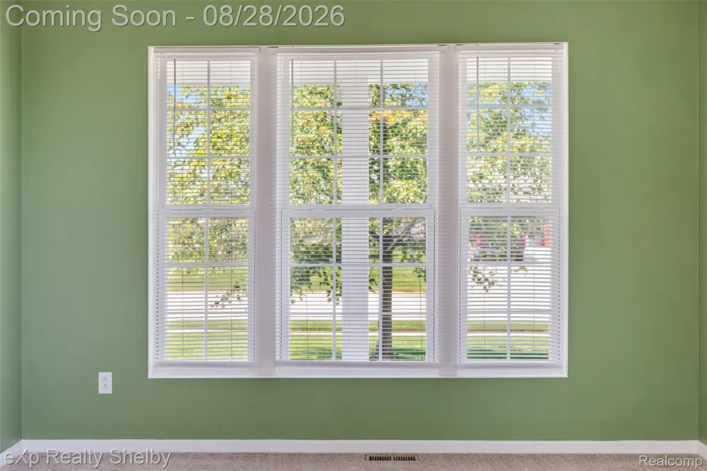 56626 Leeds Lane Macomb Township, MI 48042
