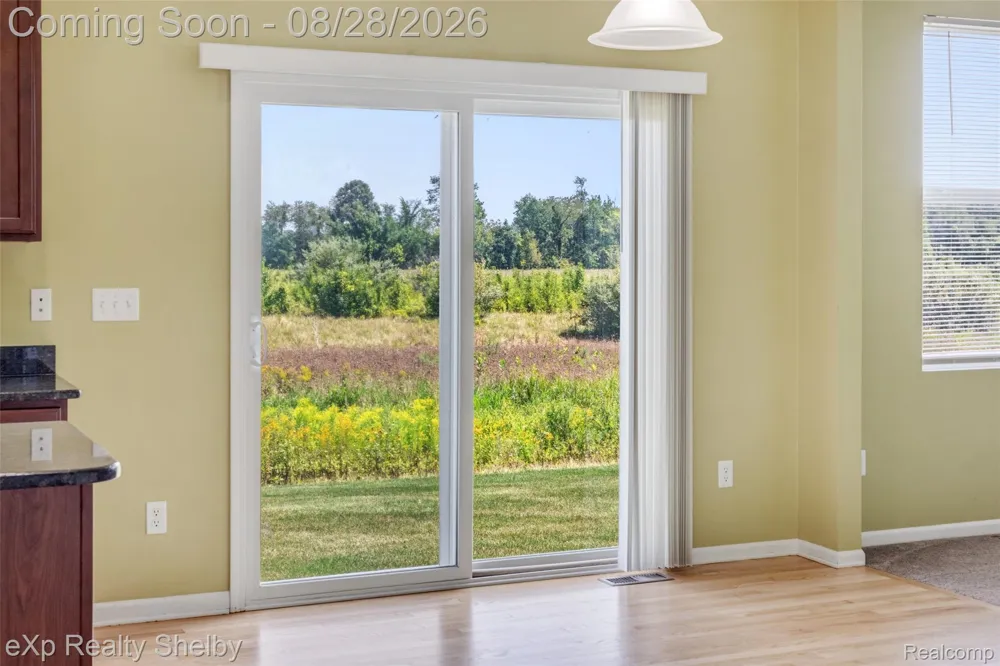 56626 Leeds Lane Macomb Township, MI 48042