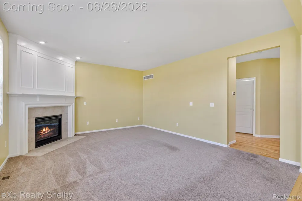 56626 Leeds Lane Macomb Township, MI 48042