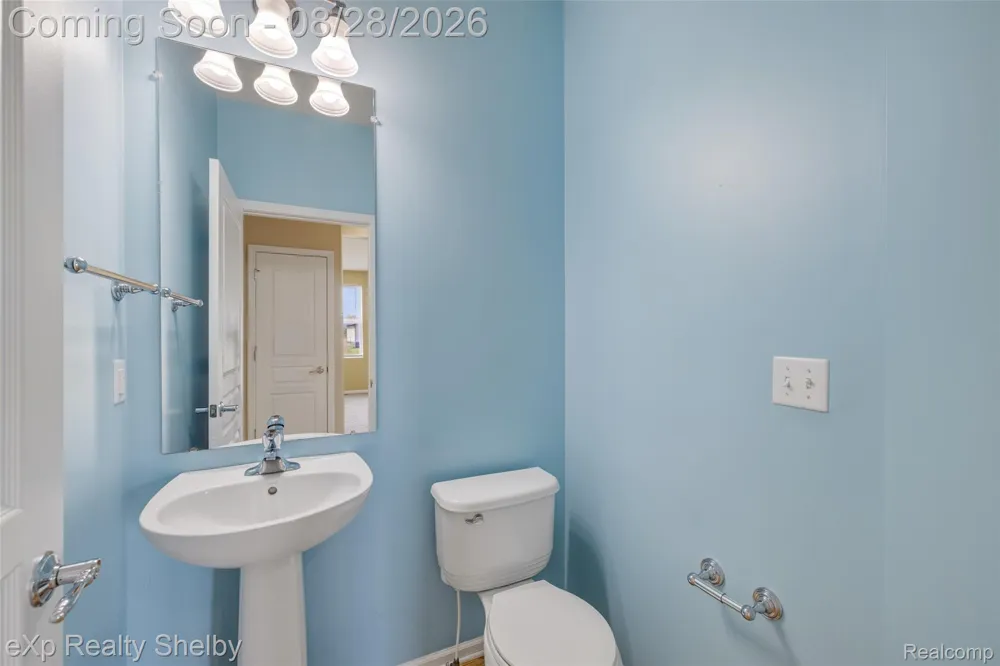 56626 Leeds Lane Macomb Township, MI 48042