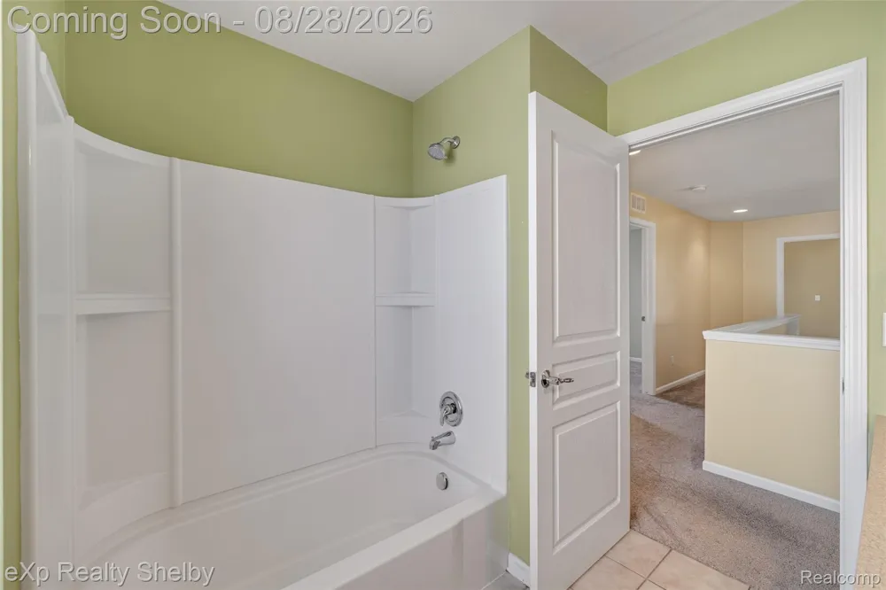 56626 Leeds Lane Macomb Township, MI 48042