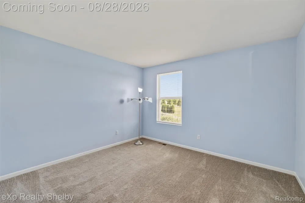 56626 Leeds Lane Macomb Township, MI 48042