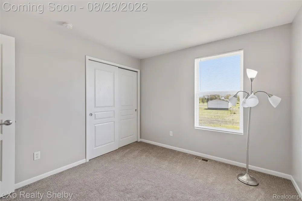 56626 Leeds Lane Macomb Township, MI 48042