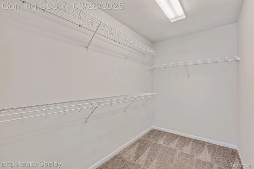56626 Leeds Lane Macomb Township, MI 48042