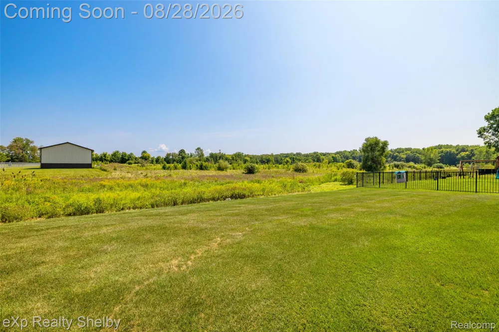 56626 Leeds Lane Macomb Township, MI 48042