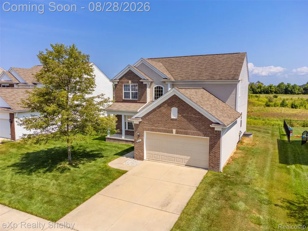 56626 Leeds Lane Macomb Township, MI 48042