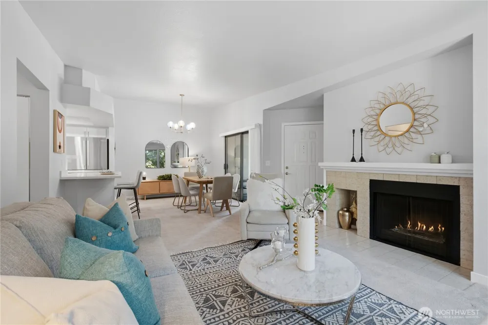 1266 Bellevue Way #4 Bellevue, WA 98004