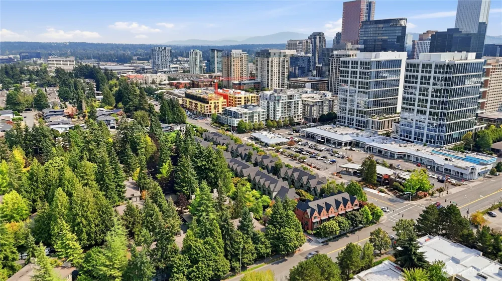 1266 Bellevue Way #4 Bellevue, WA 98004